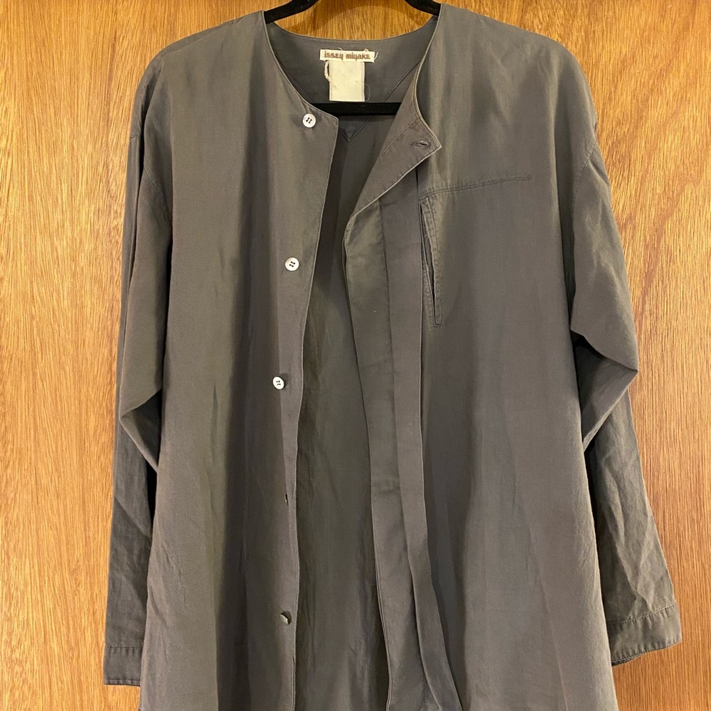 Issey Miyake (vintage) collarless, button-up